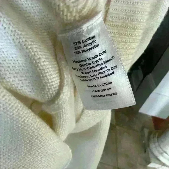 Talbots ladies crew neck sweater large NWOT. Long sleeve cream color. Super soft - Picture 11 of 11